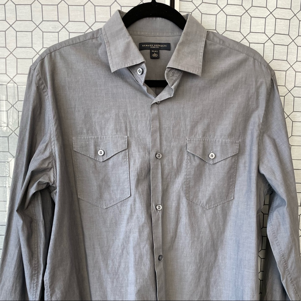 Men’s Banana Republic long sleeve, button down shirt - Large Slim Fit